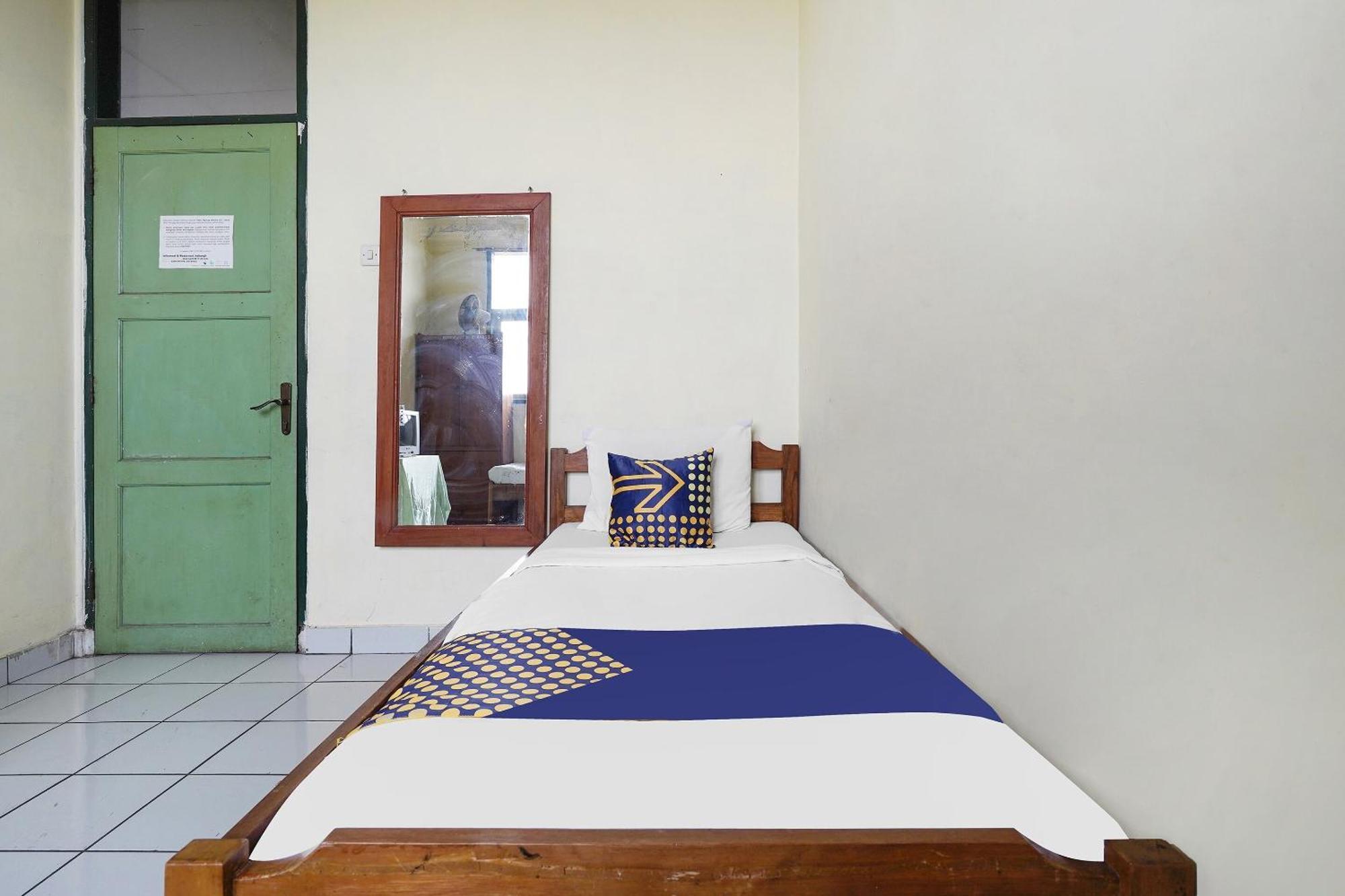 SPOT ON 91064 Wisma Lec Syariah Garut Bagian luar foto