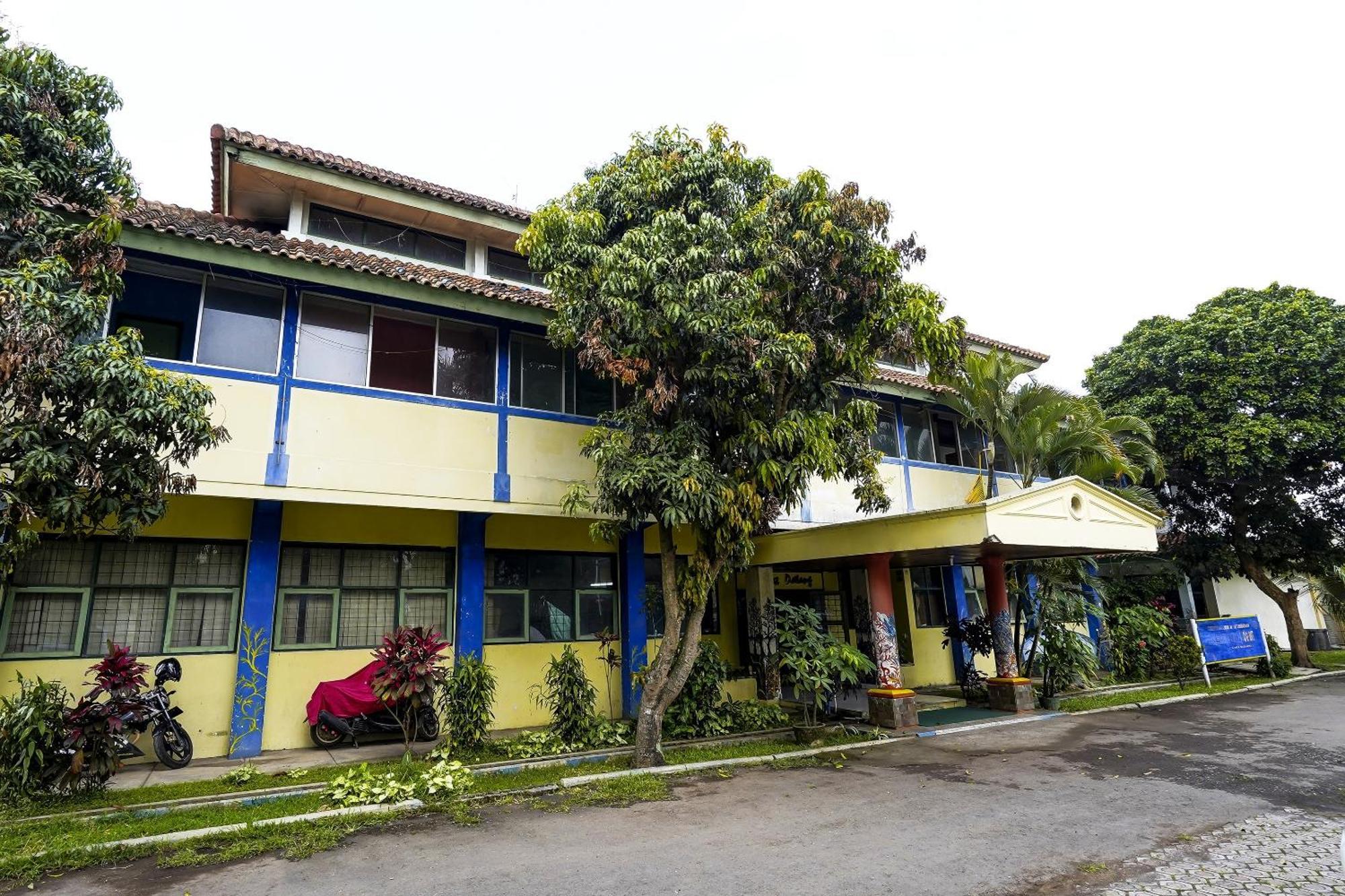 SPOT ON 91064 Wisma Lec Syariah Garut Bagian luar foto